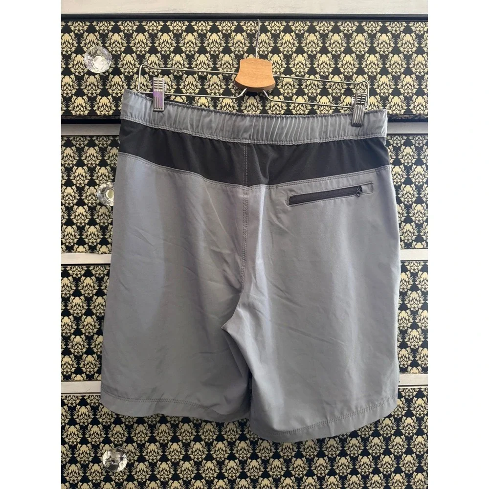 Speedo Mens Swim Trunks Gray Elastic Waist Zip Pocket Board Shorts Size Medium‎